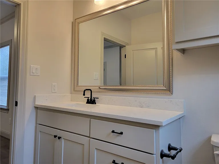 8601 Oakridge Dr #D — Photo 8