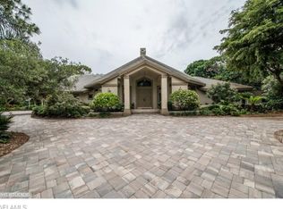 630 West St, Naples, FL 34108