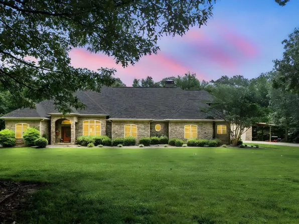 303 Duren Place Dr, Cabot, AR 72023