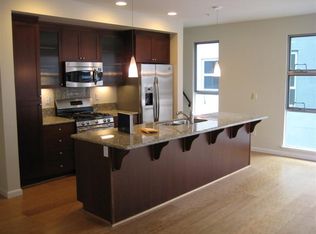 48 Glashaus Loop, Emeryville, CA 94608