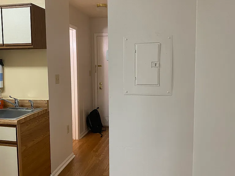 1404 University City Blvd #H — Photo 2