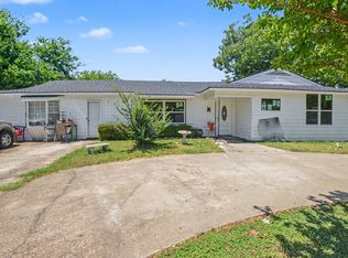 3623 Castle Hills Dr, Dallas, TX 75241