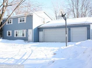 4130 Diamond Dr, Eagan, MN 55122