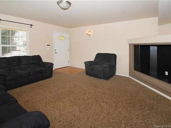 5th image of 2247 Pinyon Jay Dr