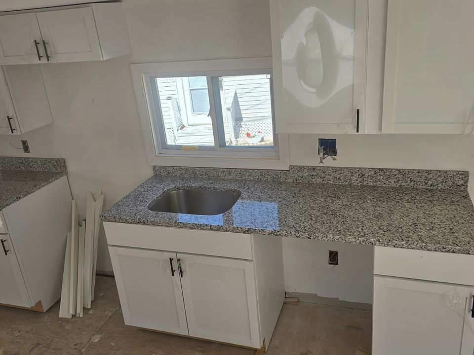 1st image of 55 Fairview St