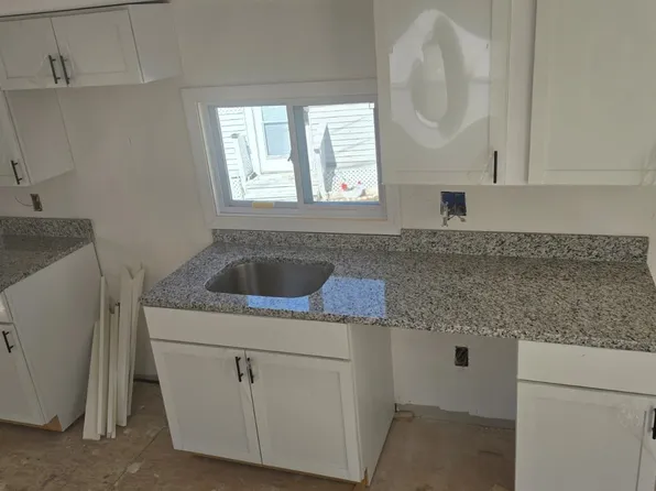 55 Fairview St, Rockland, MA 02370