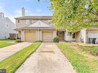 29 Regency Dr, Mount Holly, NJ 08060