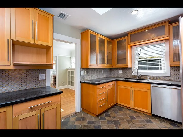 4982 Hawley Blvd #A — Photo 10