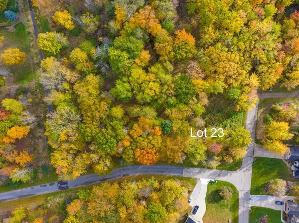 330 Northwood Dr, Sandusky, MI 48471