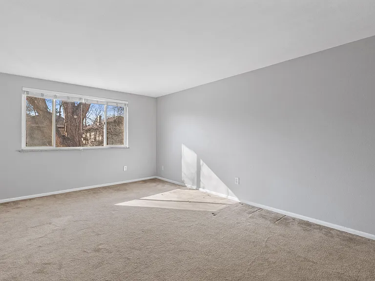 1302 Milwaukee St — Photo 20