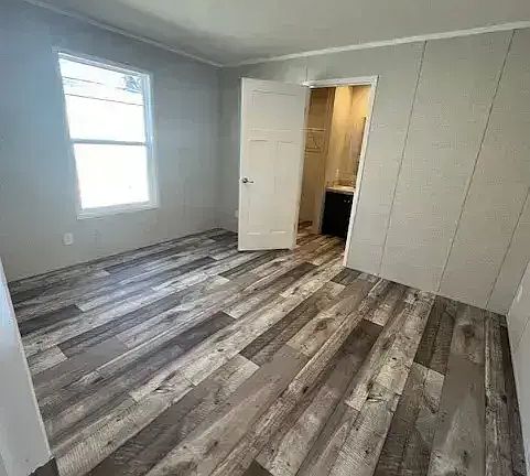 4th image of 1432 Winona St #1432WN