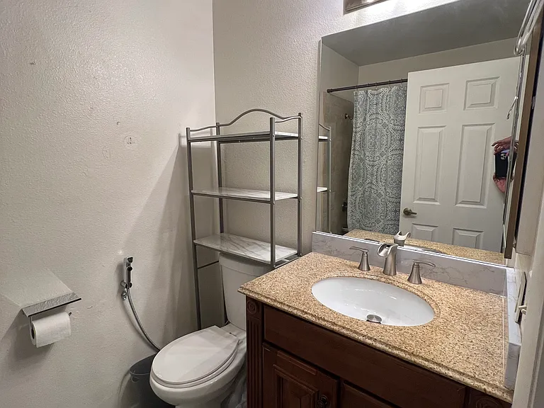 3481 Lorilou Ln #B — Photo 15