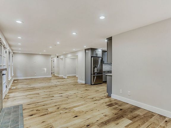 5th image of 15624 NE 159th St