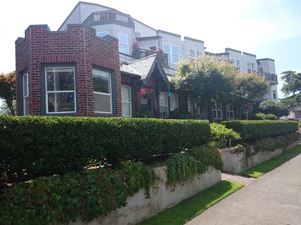 2920 Alki Ave SW APT 205, Seattle, WA 98116