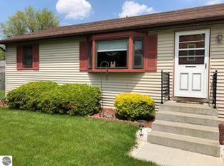 311 E Hawthorne St, Alma, MI 48801