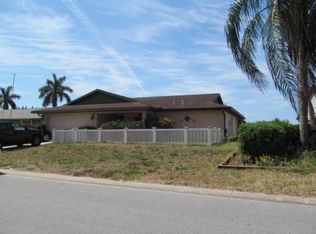 6801 32nd Ave W, Bradenton, FL 34209
