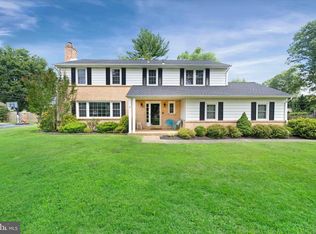 35 Winterbury Cir, Wilmington, DE 19808