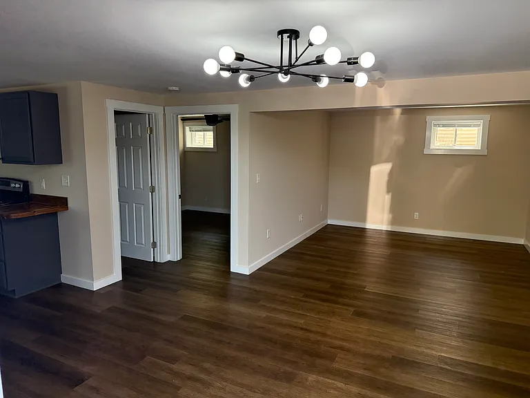 411 Dorrier Dr — Photo 3