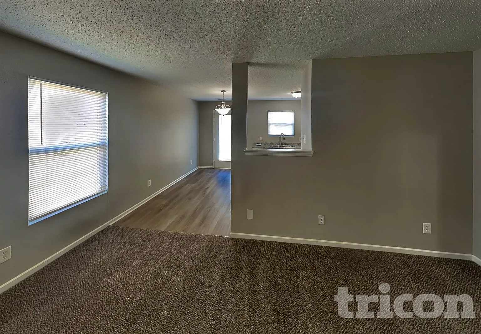 2869 Ludwig Drive Indianapolis IN — Photo 2