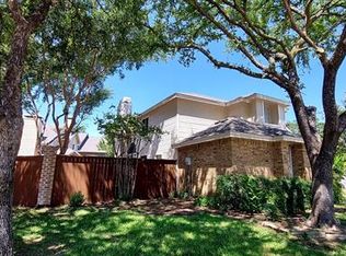 9436 Penny Ln, Irving, TX 75063