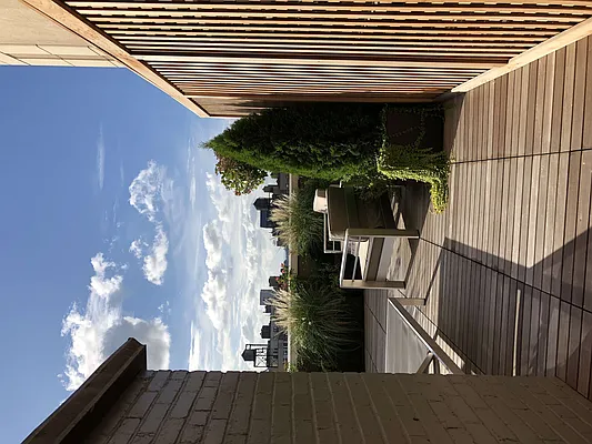 Sold by Compass | media 8