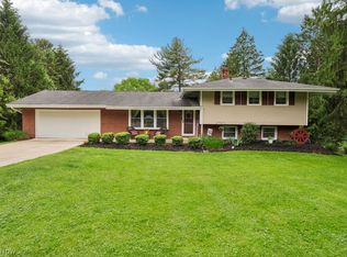 17570 Hicks Rd, Walton Hills, OH 44146