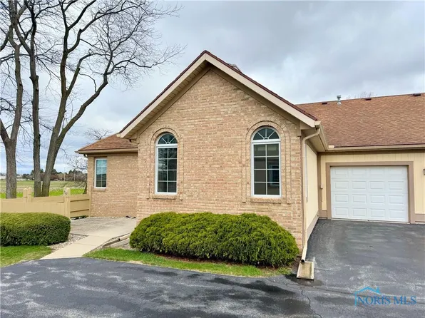 415 Turnbury Ln, Perrysburg, OH 43551