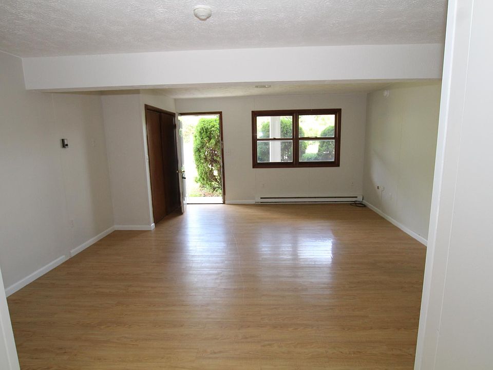 1037 Acquetuck Rd. / Kerslake Apartments 1037 Aquetuck Rd Ravena, NY