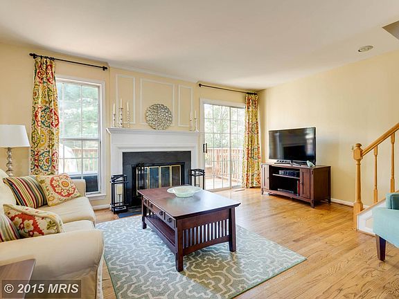 3rd image of 6525 Medinah Ln