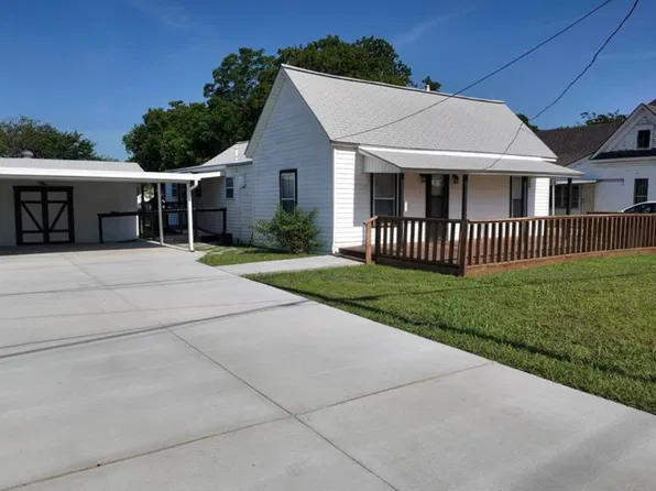 215 S Walker St, Mesquite, TX 75149