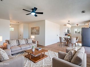 810 10th Ave NW, Rio Rancho, NM 87144