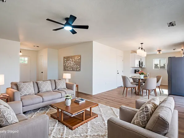 810 10th Ave NW, Rio Rancho, NM 87144