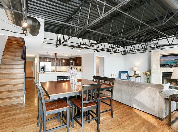 2nd image of 2525 N Sheffield Ave APT 4D