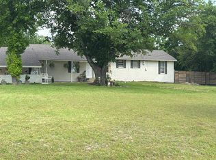 42 Newman Rd, Sherman, TX 75090