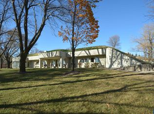 1621 Plum Creek Rd, Sioux City, IA 51103