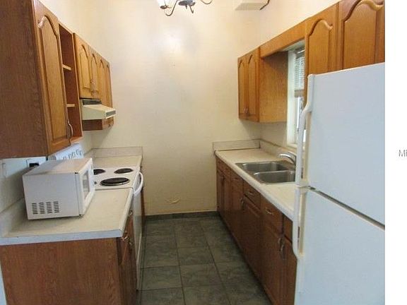 3rd image of 4610 Elderberry Dr