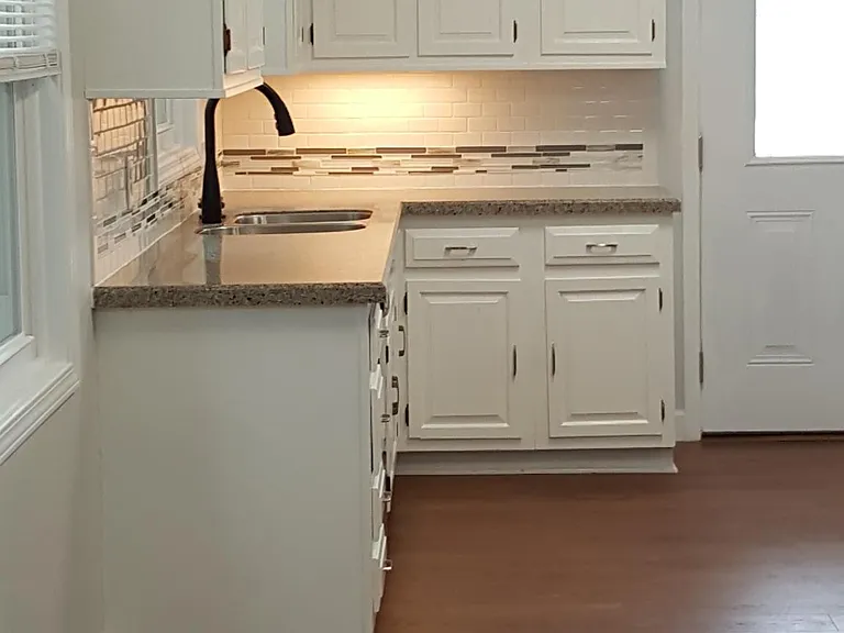 1221 Bethesda Rd — Photo 15
