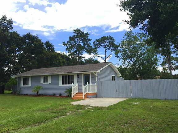 2nd image of 4724 Oakwood Dr