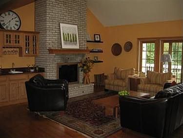 2nd image of 1650 Forest Dr