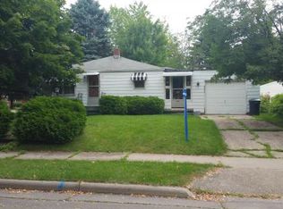 234 Kamps St, Combined Locks, WI 54113