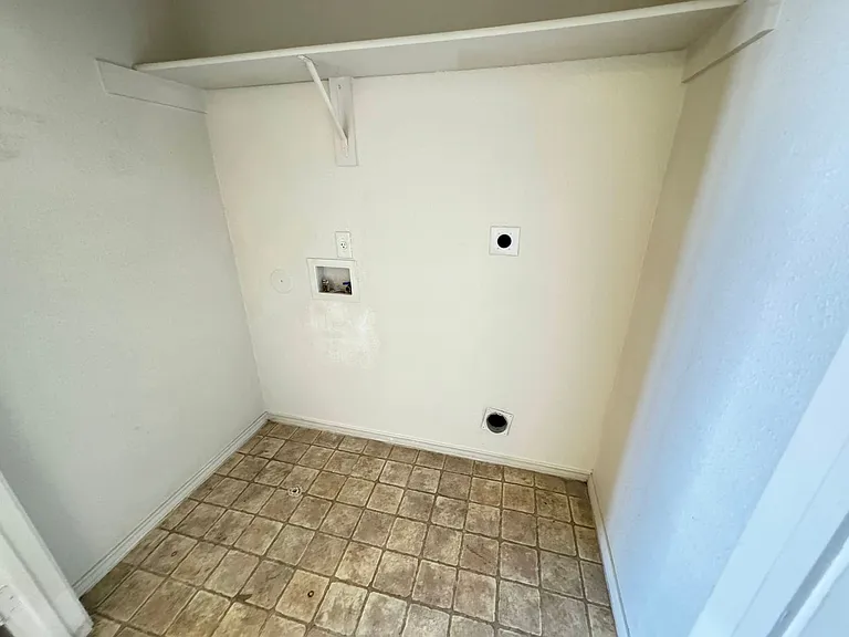 1509 Dugger Circle — Photo 23