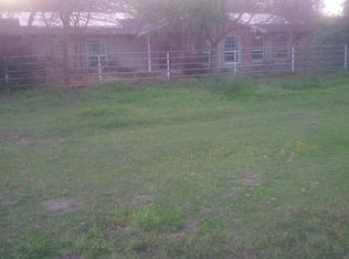 2459 N McCall Ave, Sanger, CA 93657