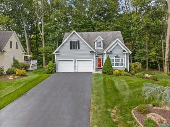 16 Riverwalk, Branford, CT 06405
