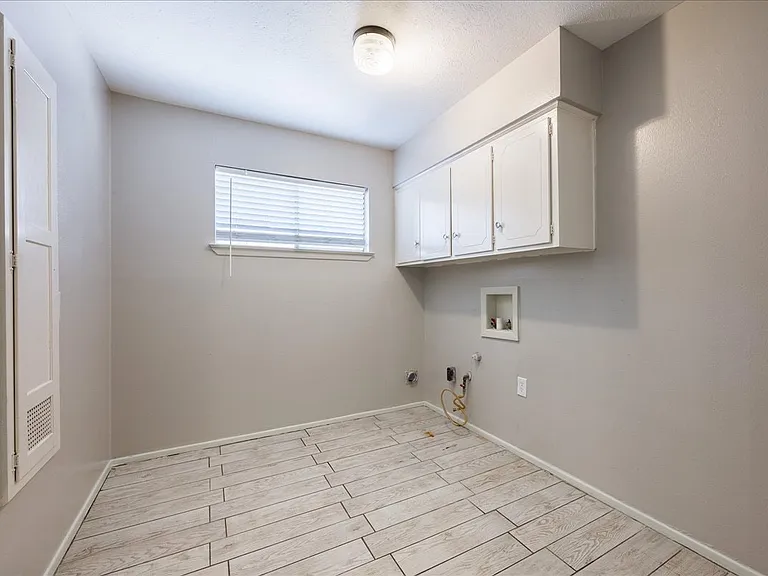 1313 E Sherman Dr — Photo 18