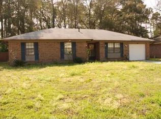 6 Mulberry Ct, Savannah, GA 31406