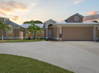 874 Hunters Creek Dr, West Melbourne, FL 32904