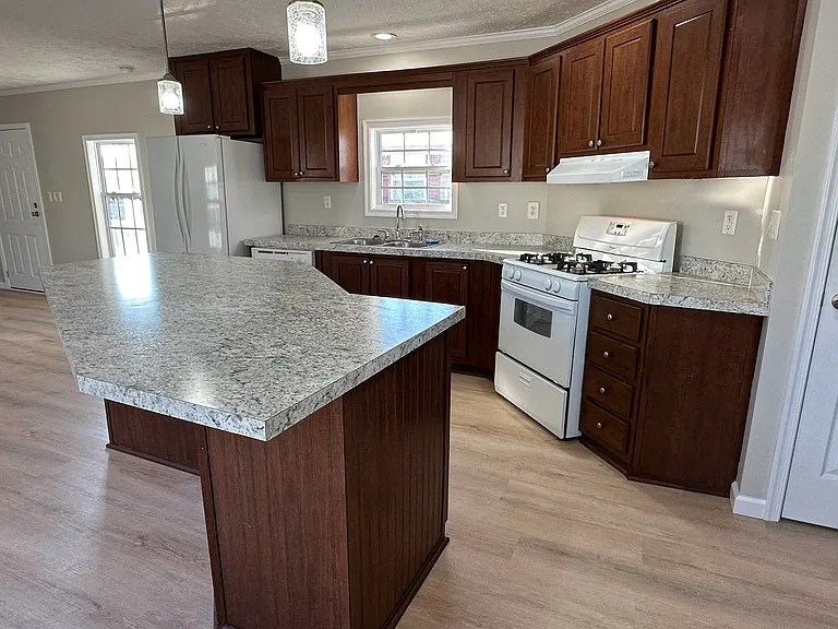 37018 Laws Point Rd — Photo 7