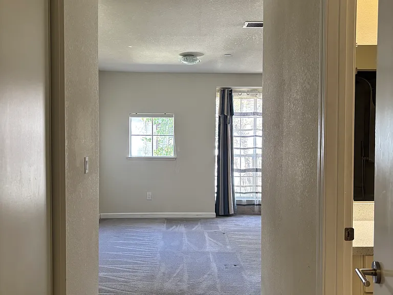 975 Belmont Ter #6 — Photo 17