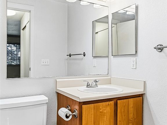 3rd image of 16817 Larch Way #D207