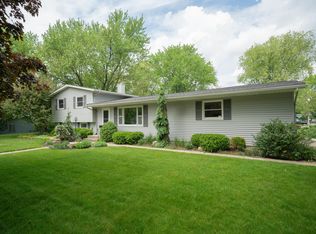 1254 Goguac St W, Springfield, MI 49015